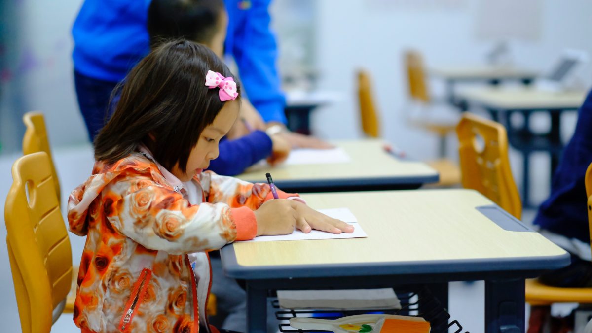 speech therapy table school